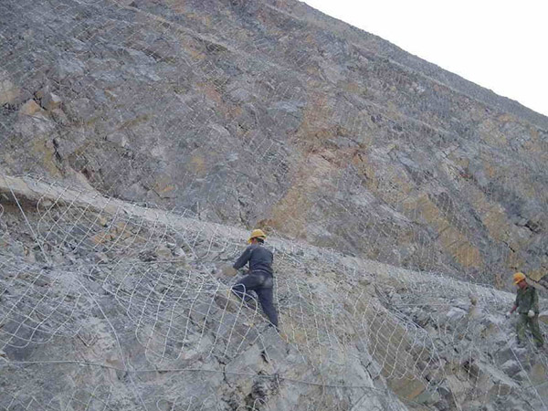 柔性邊坡防護網圖片1